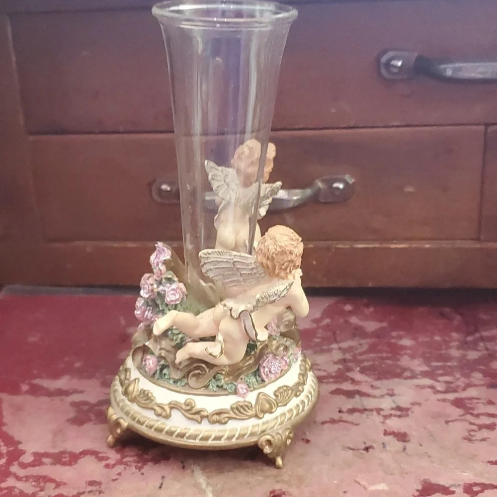 Judith Winslow 'A Place for Love' Mini Vase JL863